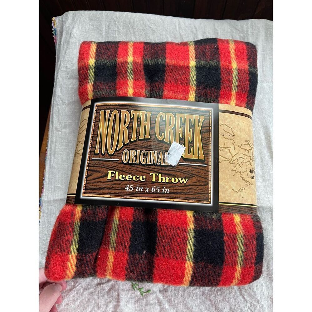 NWT North Creek vintage plaid throw blanket. Red black plaid